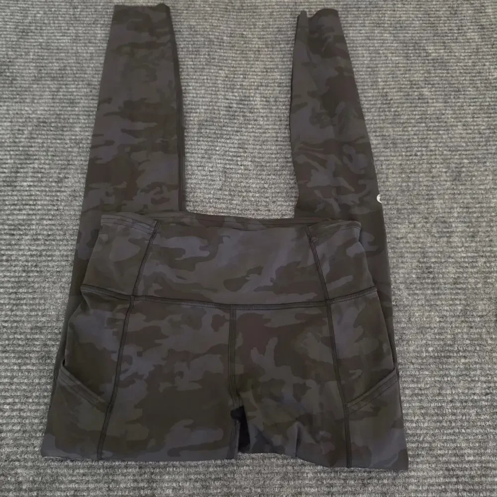 Lululemon Fast and Free Tight 28